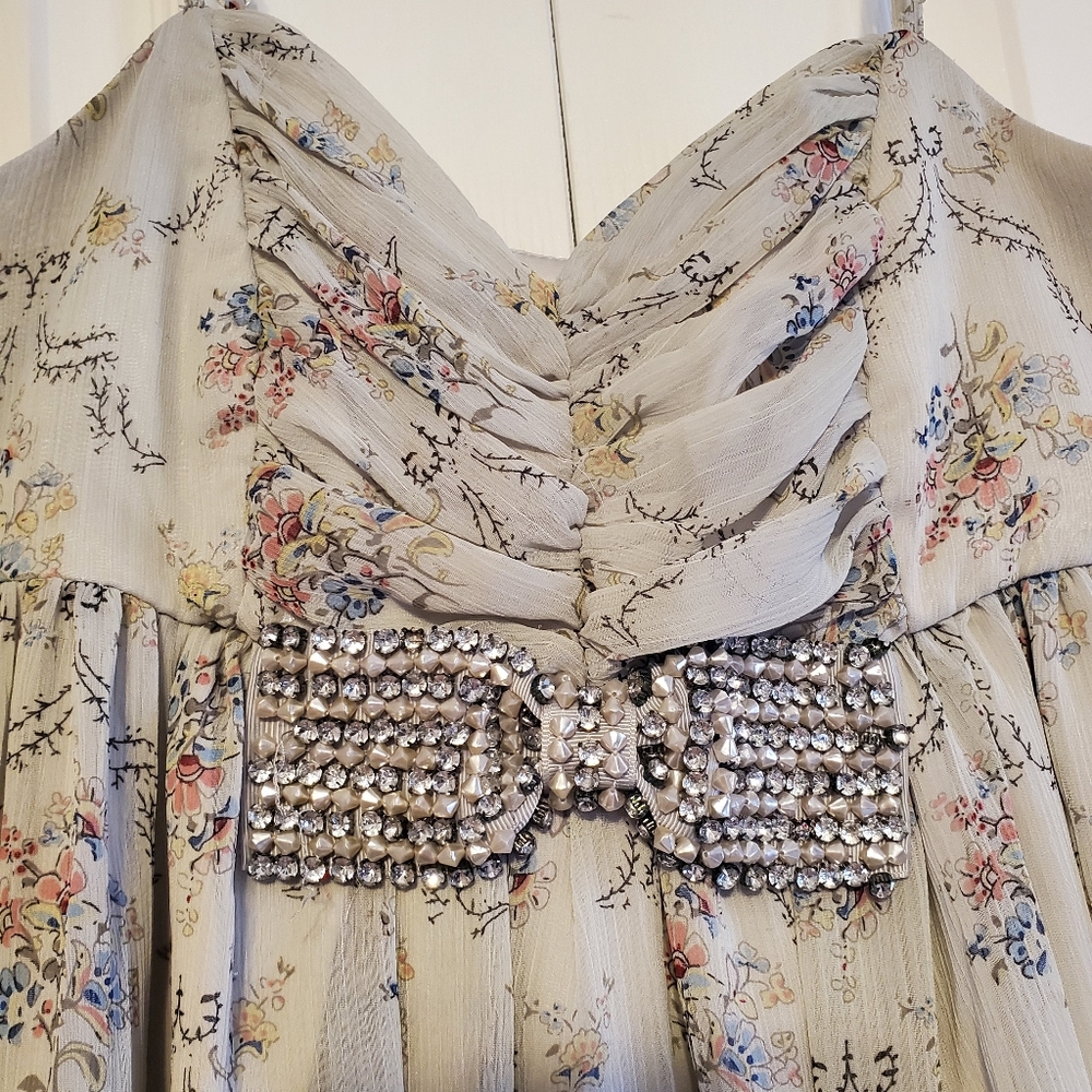Steve Madden light gray and floral party dress